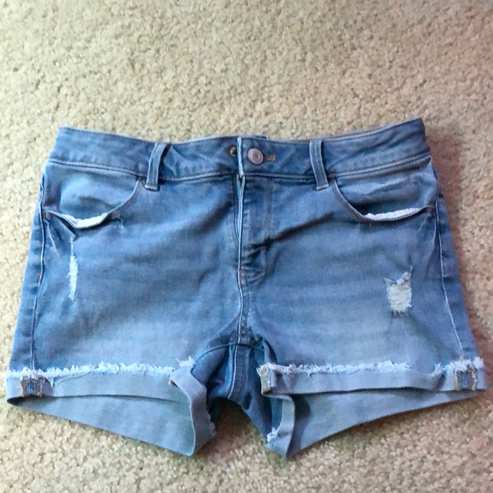 SO jean shorts light wash Distressed